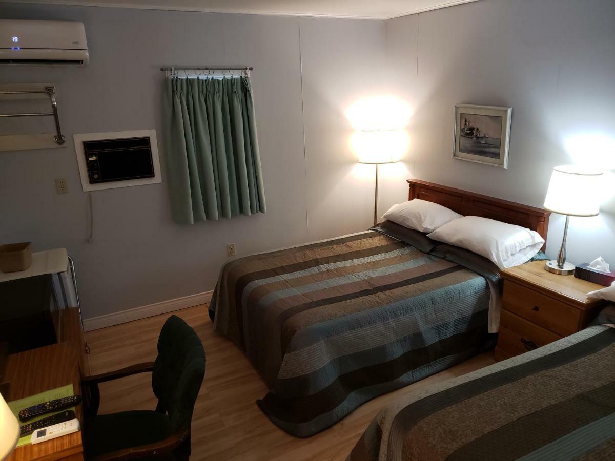 Pinecone Motel Сассекс Экстерьер фото